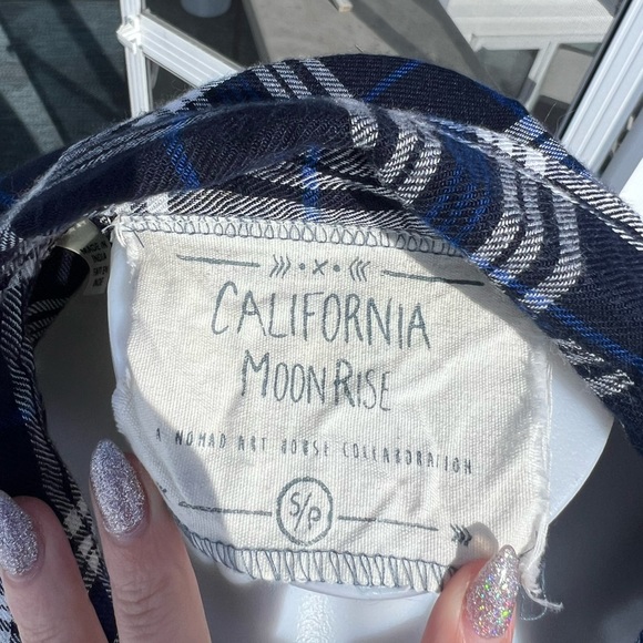 California Moon Rise Small Plaid Tunic - Picture 3 of 3